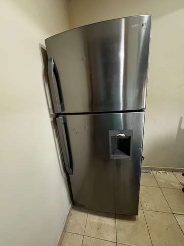 Vendo Nevera Samsung de 13pies Cúbicos 