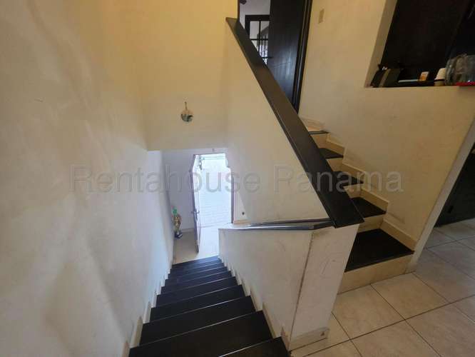 Casa en Venta en Condado del Rey 27AECC2837