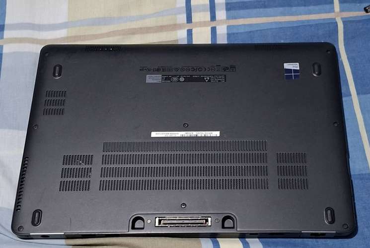 Vendo laptop Dell E7470.