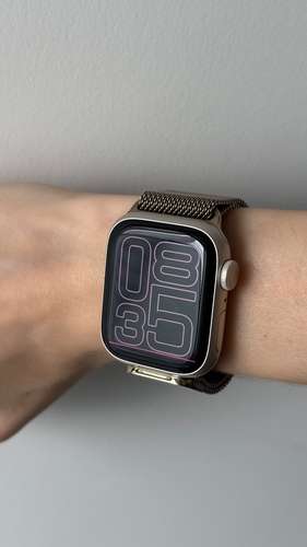 Apple Watch Series 8, 41mm, Gold Milanese Loop - Imagen 3