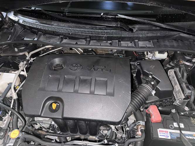 TOYOTA COROLLA 2013 GLi 1.6 JAPONES SIN NINGUN BOTE DE ACEITE  145K KMS AUTOMATICO