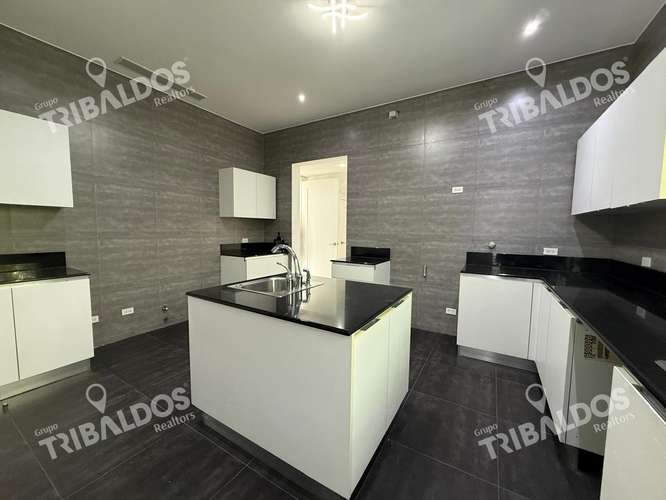 Alquiler de Casa en Santa Maria Fairway Estates - Imagen 4