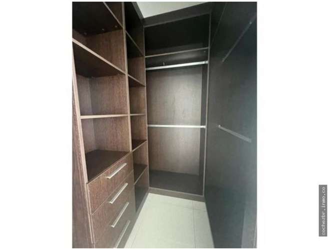 El Cangrejo, PH Carreras Tower, 200 metros - Imagen 6