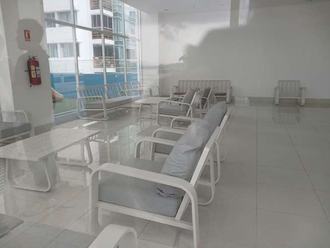 Apartamento amoblado de 3 recámaras con vista al mar, 2 estacionamientos y amenidades de lujo en Ciudad de Panamá VL - Imagen 13