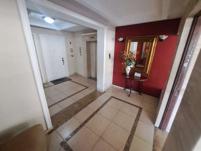 Oportunidad de Inversión: Cómodo Apartamento para Personalizar a tu Gusto - Imagen 2