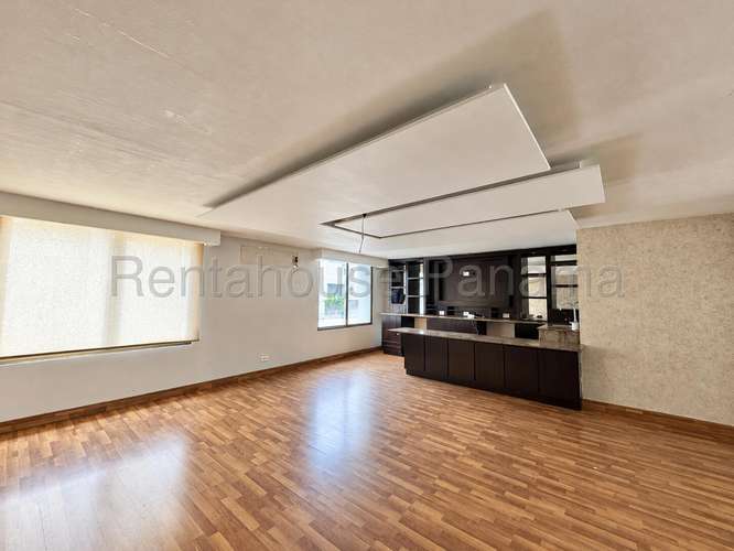 House for Sale in Manzana de Obarrio (Direct Client Only)