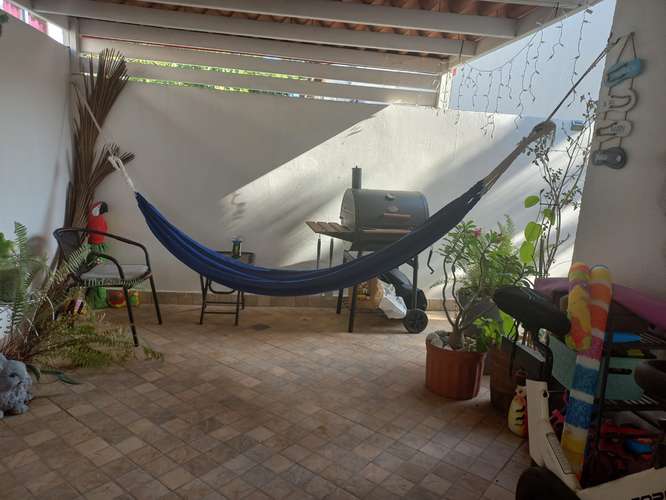 Vendo hermosa casa unifamiliar amoblada y con A/A - Imagen 7
