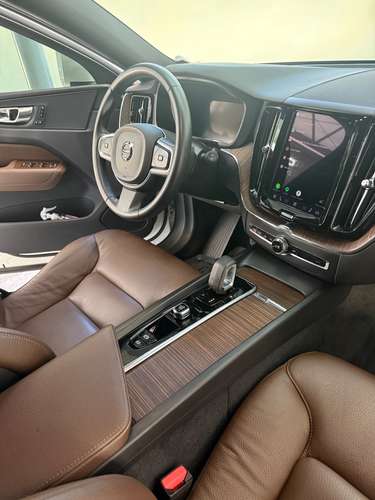 2022 Volvo xc 60 como nuevo  - Imagen 8