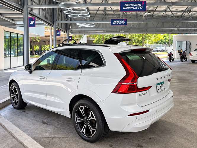 2022 Volvo xc 60 como nuevo  - Imagen 3
