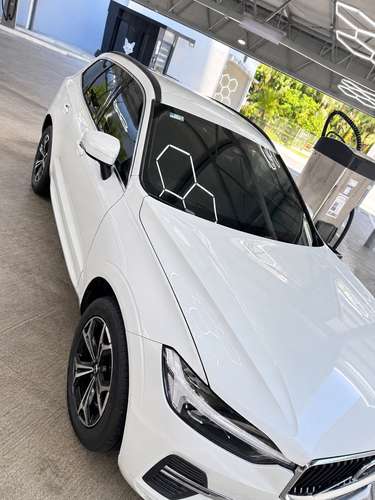 2022 Volvo xc 60 como nuevo  - Imagen 4