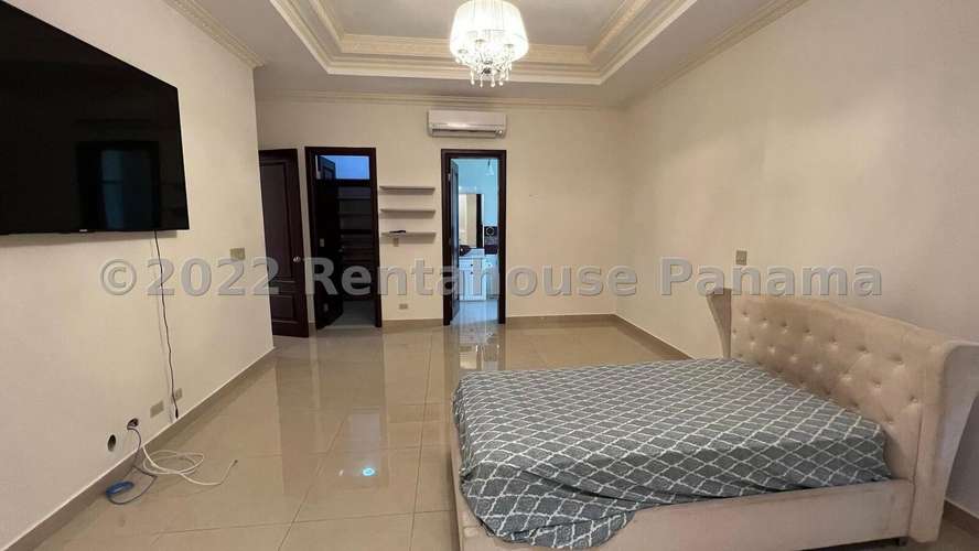 Venta casa en Island Estates, Santa María - vista al lago | uVIK-23-4194 - Imagen 13
