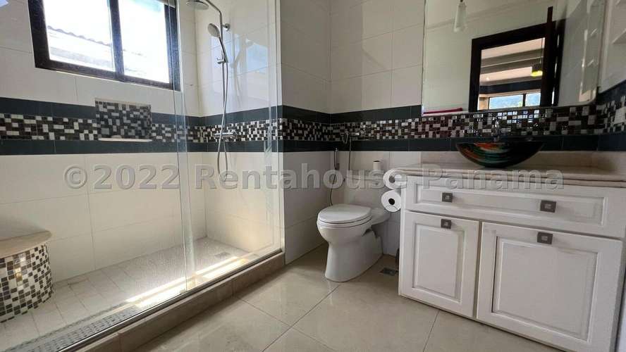 Venta casa en Island Estates, Santa María - vista al lago | uVIK-23-4194 - Imagen 14