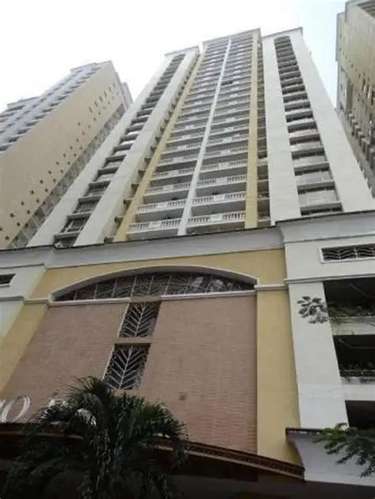 Alquilo amplio apartamento amoblado en Obarrio, 3 recamaras, 200m2, balco, area social completa. - Imagen 17