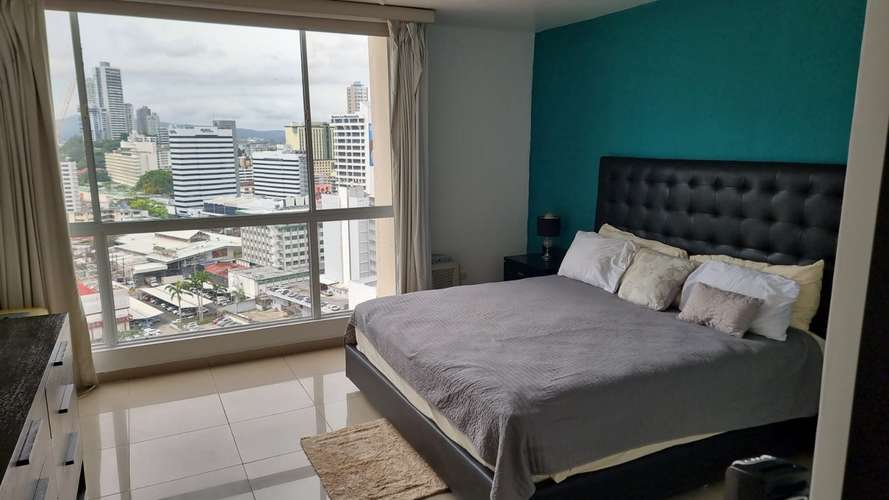 Alquilo amplio apartamento amoblado en Obarrio, 3 recamaras, 200m2, balco, area social completa. - Imagen 9