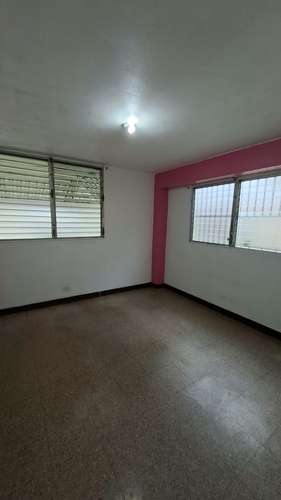 ALQUILER DE APARTAMENTO 12 OCTUBRE 2 RECAMARAS 1 BAÑO 1 PARKING  - Imagen 4