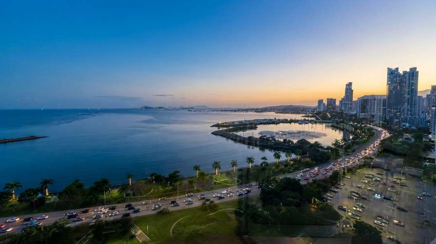 AVENIDA BALBOA I 165 M² I AMOBLADO I 2 RECAMARAS I VISTA AL MAR - Imagen 2