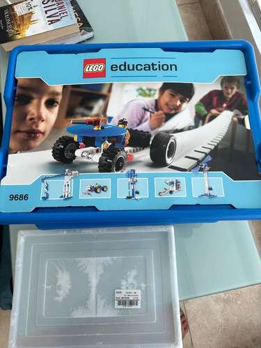 LEGO Education: WeDo 2.0, Simple & Powered Machines 9686 y Energía Renovable 9688 - Imagen 2