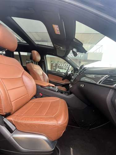 Mercedes-Benz GLS  | Negro | Lujo, potencia y confort | 7 puestos - Imagen 6