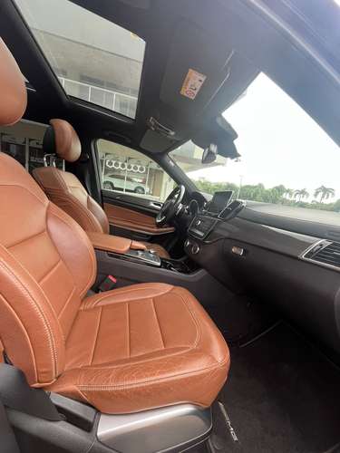 Mercedes-Benz GLS  | Negro | Lujo, potencia y confort | 7 puestos - Imagen 7