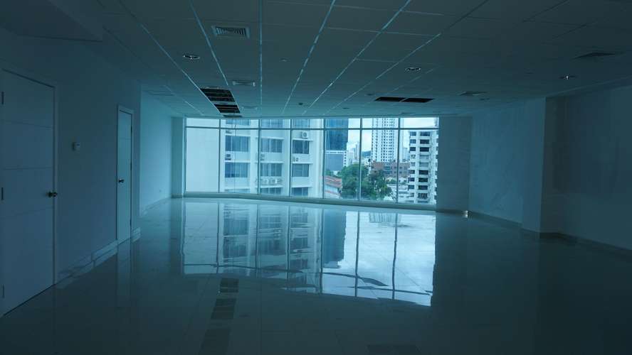 Alquiler de Oficina en Via Brasil Street Mall EC - Imagen 2