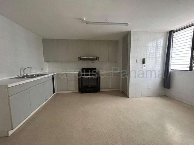 VENTA DE APARTAMENTO EN MARBELLA  - Imagen 12