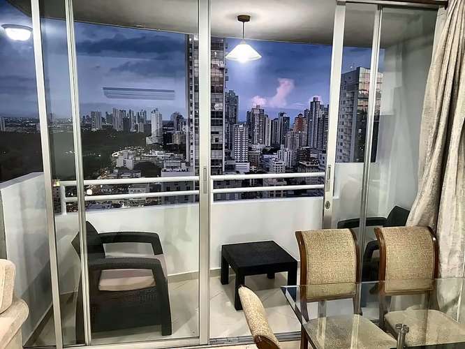 Se Alquila Apartamento Amoblado en PH Montemar – San Francisco, Pet Friendly con Vista a la Ciudad