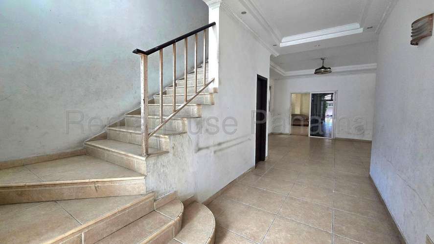 Casa en Venta en Altos de Panama 27AECC2453 - Imagen 2