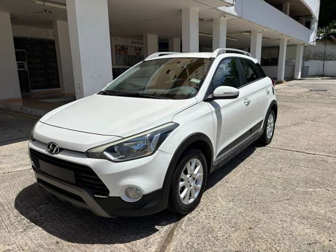 HYUNDAI I20 ACTIVE 2017 POCO KILOMETRAJE