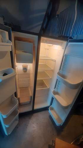 Nevera Frigidaire de 26 pies 2 puertas verticales buen estado - Negociable - Imagen 4