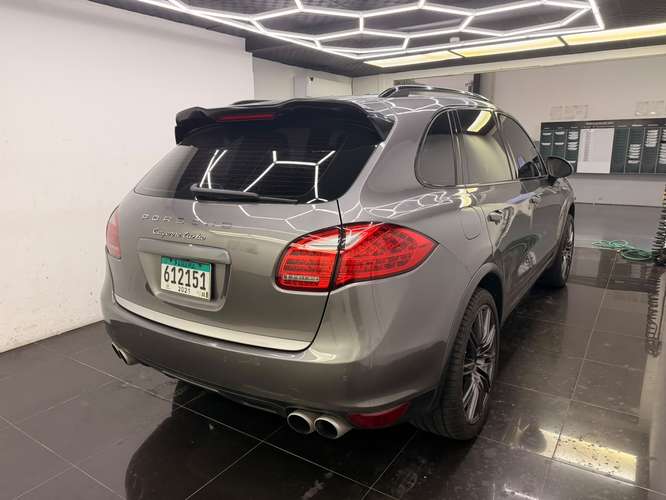 Porsche Cayenne Turbo 2012