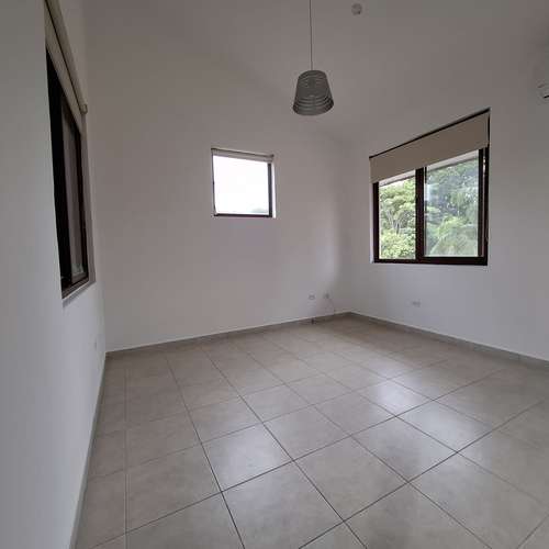 **Elegante y Espaciosa Residencia en Exclusiva Comunidad Cerrada (Clayton)* - Imagen 12