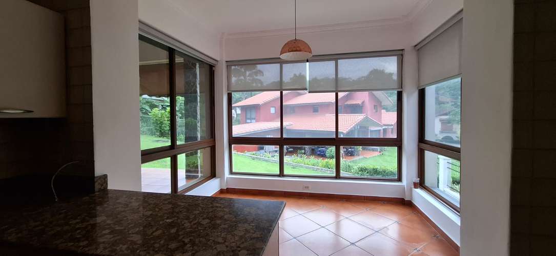 **Elegante y Espaciosa Residencia en Exclusiva Comunidad Cerrada (Clayton)* - Imagen 5