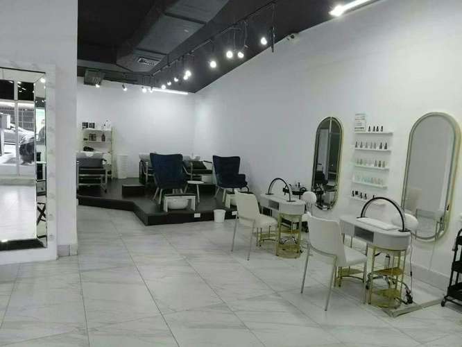 Alquiler Local Comercial Vía Porras - Imagen 14