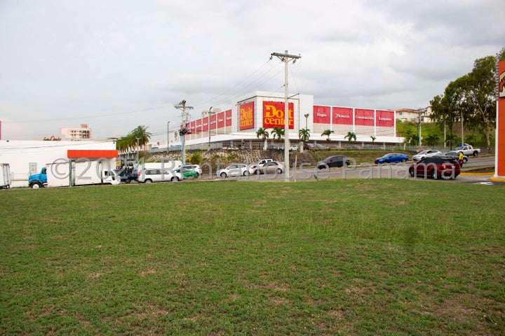 ALQUILER DE TERRENO EN VILLA LUCRE 26ML2272  - Imagen 10