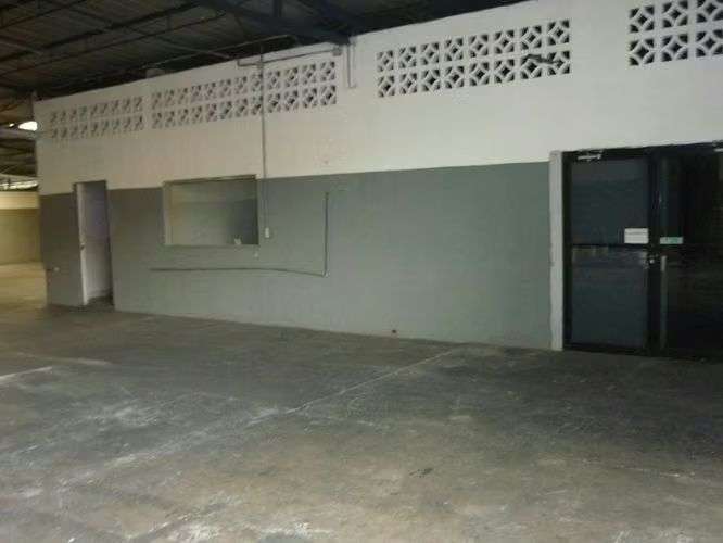 Alquiler  de Bodega con Oficinas a 5$ el m2 - Imagen 10