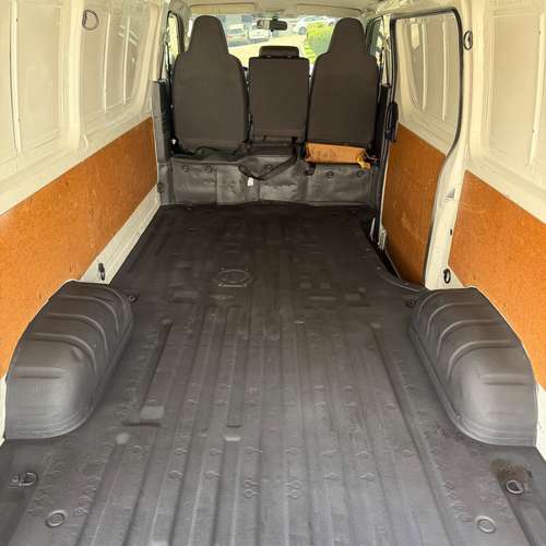 TOYOTA HIACE 2017 - Imagen 6