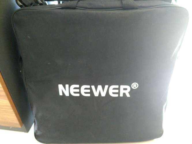 Ring Light Neewer de 18 Pulgadas con Bolso – $30 - Imagen 3