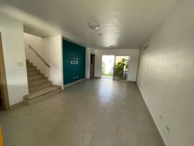 VENTA DE CASA EN PASEO DEL NORTE (BRISAS DEL GOLF) // PH AVENTURA// REMATE - Imagen 4