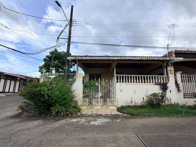 VENTA DE CASA DE ESQUINA CERRO VIENTO