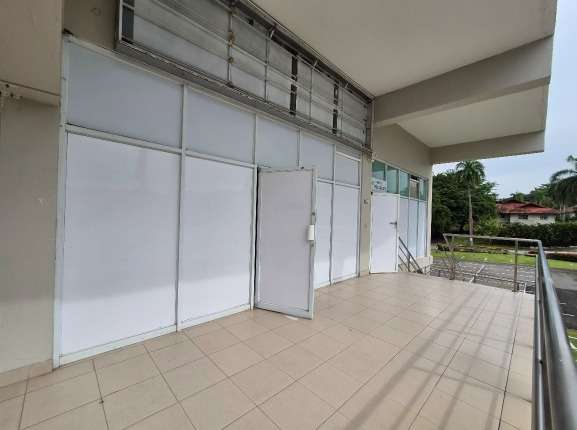 ¡SE VENDE LOCAL COMERCIAL EN ALBROOK! - Imagen 5