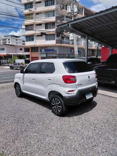 2025 Suzuki S-Presso - 5887 km - Impecable - Imagen 3