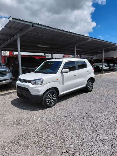 2025 Suzuki S-Presso - 5887 km - Impecable