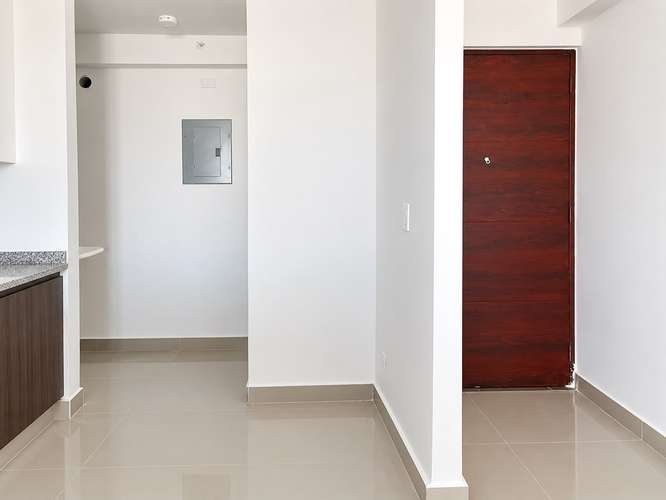 Alquiler de apartamento a paso del Metro Tren en Vista Hermosa - LH - Imagen 4