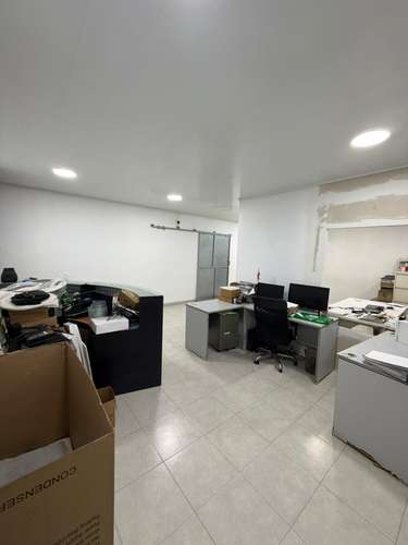 Se Vende Local Comercial con Área de Producción – Las Mañanitas - Imagen 2