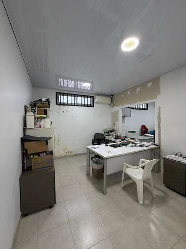 Se Vende Local Comercial con Área de Producción – Las Mañanitas - Imagen 4