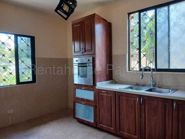 Casa en Venta-Villa Zaita | La Rotonda – Amplitud, Naturaleza y Cerca del Metro GB - Imagen 5