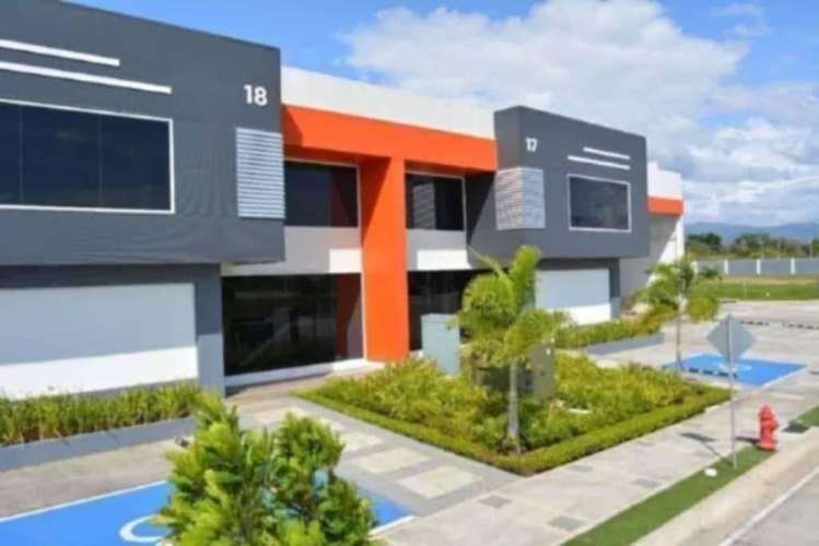 Alquiler o Venta de Bodega Zona Franca  - Imagen 2