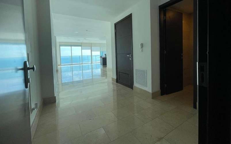 Alquiler Apartamento Grand Tower Balcón Vista al mar 291m2 - Imagen 2