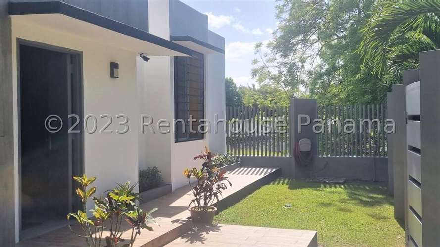 Venta de Casa en Ancon 25PPM8748