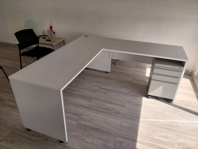 Escritorio en L - Imagen 2